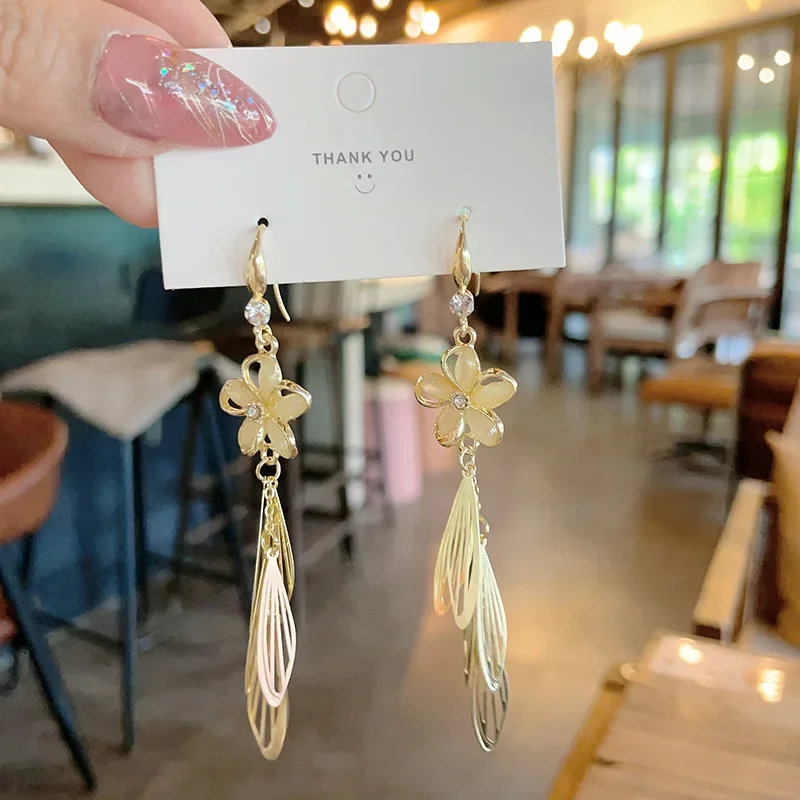 2024 New Korean Trend Flower Earrings Long Tassel Ear Line