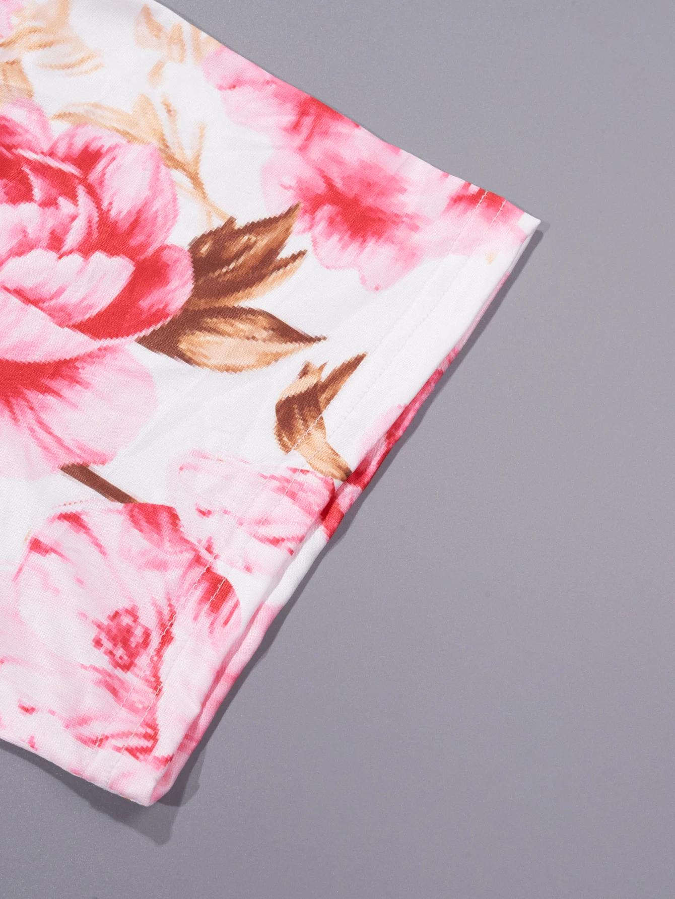 Large size women's elegant floral print short sleeved pajamas, pajamas, and home clothing