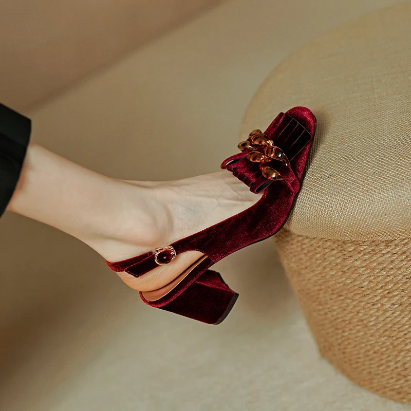 

Women Pums Spring Autum Thick Square Heeled Velvet Ladies Elegant Buckle Pumps Dress Prom Retro Chains Shoes 7.5CM Square Toe