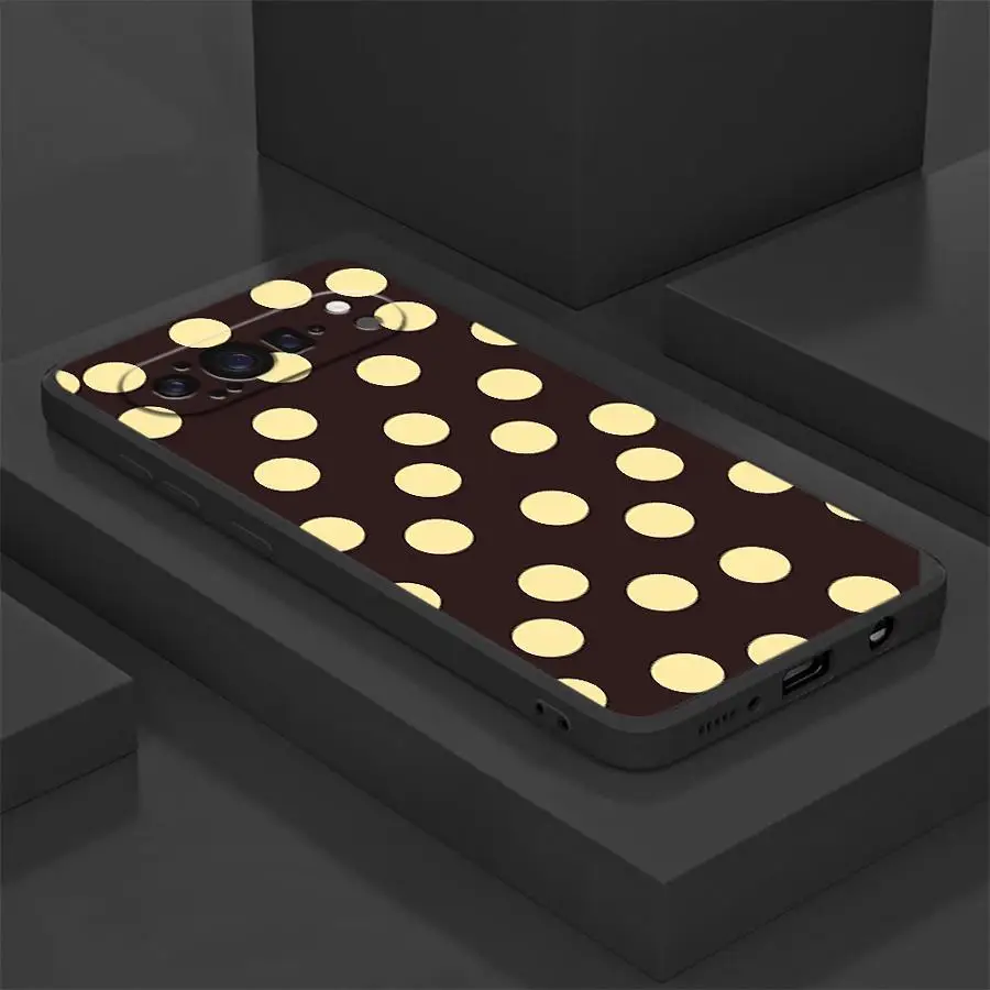 Retro Polka Dot Pattern Phone Cover Case