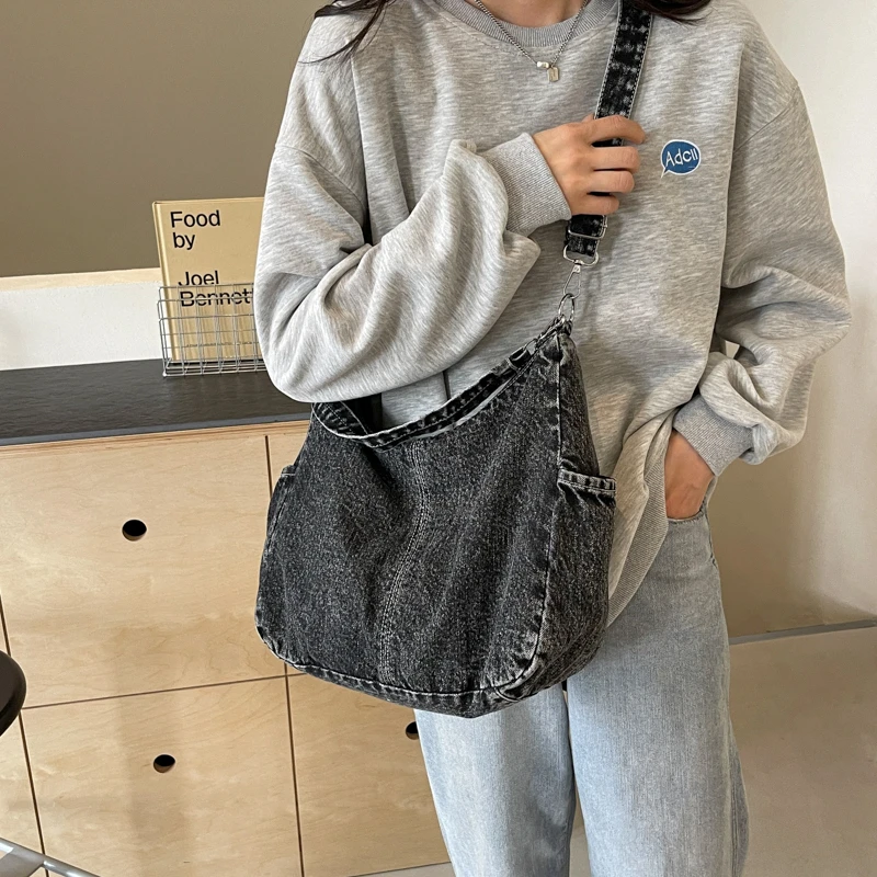 Women's minimalist and fashionable casual denim shoulder bag, zippered shopping bag, crossbody women's bag