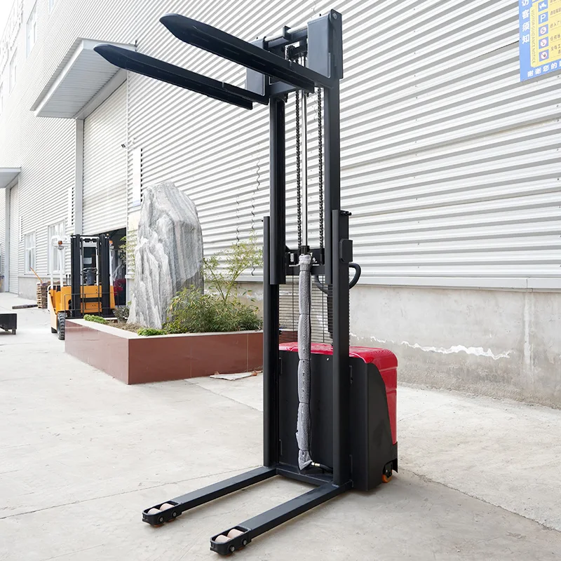 Carrelli Elevatori Elettrici da 1,5 e 2 Tonnellate, Altezza di Sollevamento 2m, 3m, 4m, Stacker Elettrici a Piattaforma - immagine 4