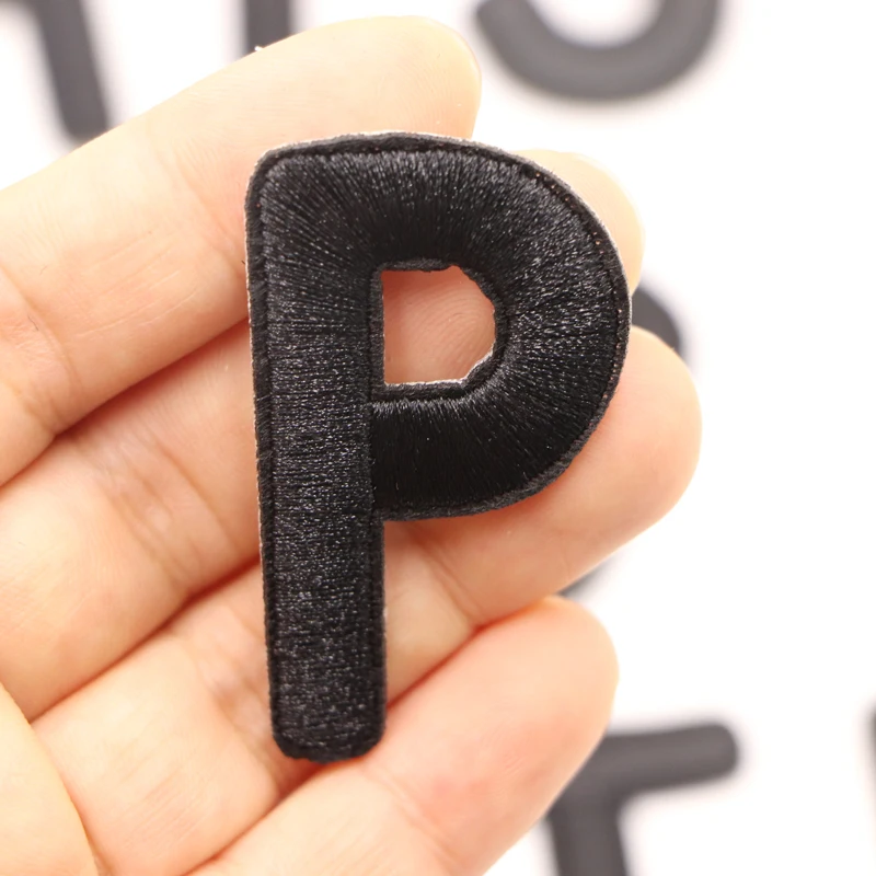 1PC Schwarz Brief Eisen auf Patches Nähen auf Applique Patches Alphabet Bestickte Patches Diy Custom Name Abzeichen Decor Reparatur patcch – Detail 20