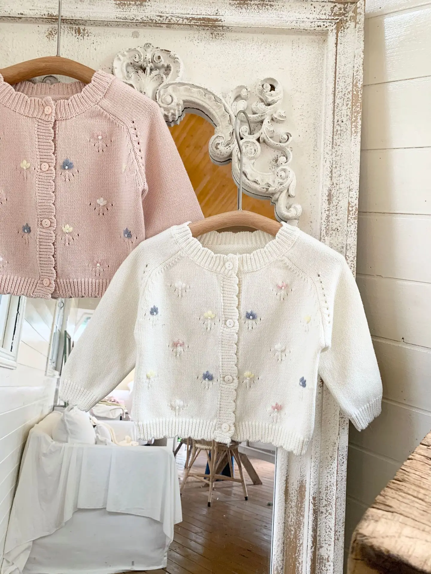 Girls Autumn Sweaters Handmade Flower Embroidery Knit Cardigans