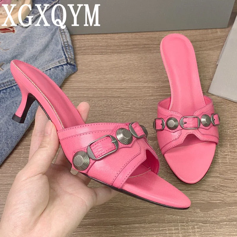 

Женские босоножки из натуральной кожи, зеленые однотонные шлепанцы с острым носком, на высоком каблуке, с металлическим декором, летняя обувь, 2022
