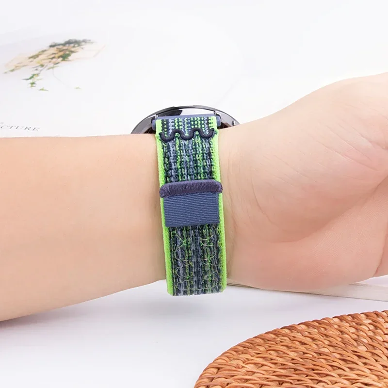 Nylon Loop Wristband - 20mm/22mm, Stylish and Durable Strap