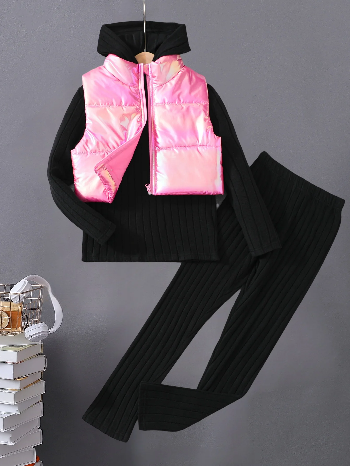 Autumn and winter children's girls three-piece pit-striped hooded long-sleeved top slim trousers bright face no-wash vest coat 1