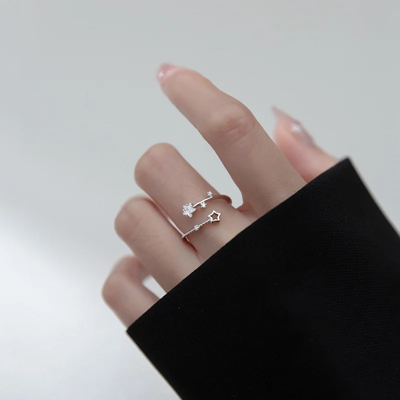 Hollow Star Star Ring for Women's Fashion Personality Simplicity Cool Super Chic Zircon Joint Ring Adjustable