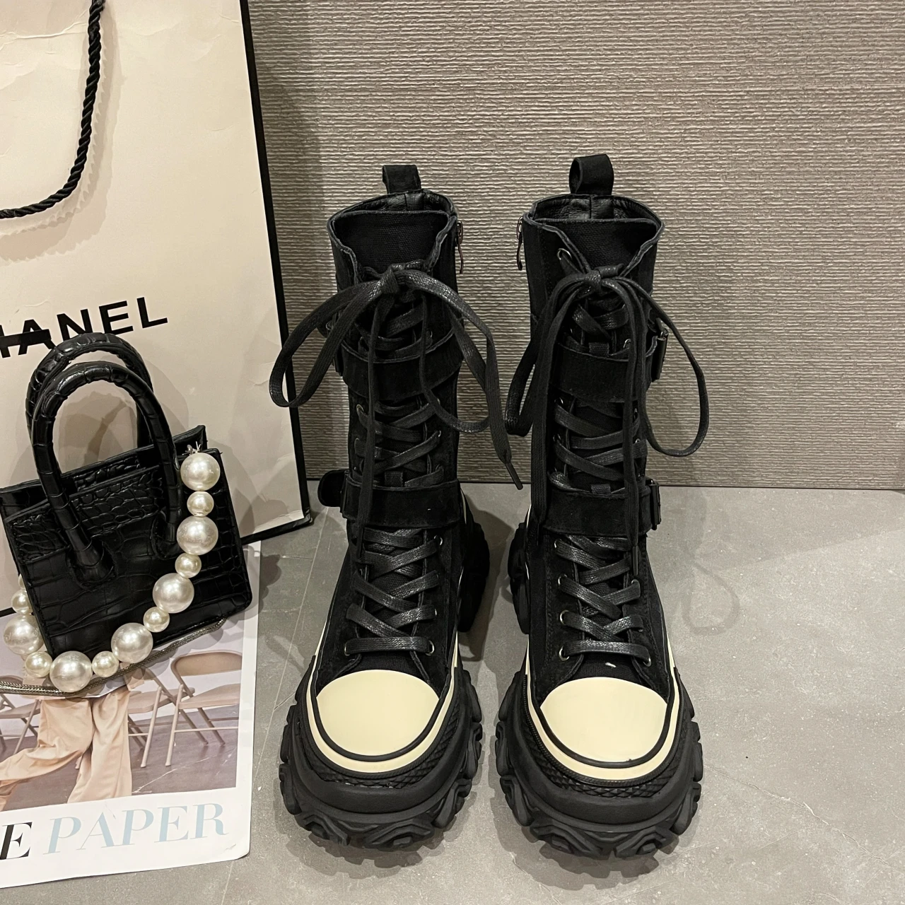 Botas de lona de suela gruesa para mujer, estilo europeo y moderno - True Deals Club