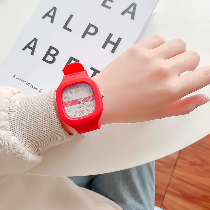 

Square Watch Male and Female Couple Student Light Luxury Grand Atmosphere Small Crowd High Appearance Simple Appearance Relogio