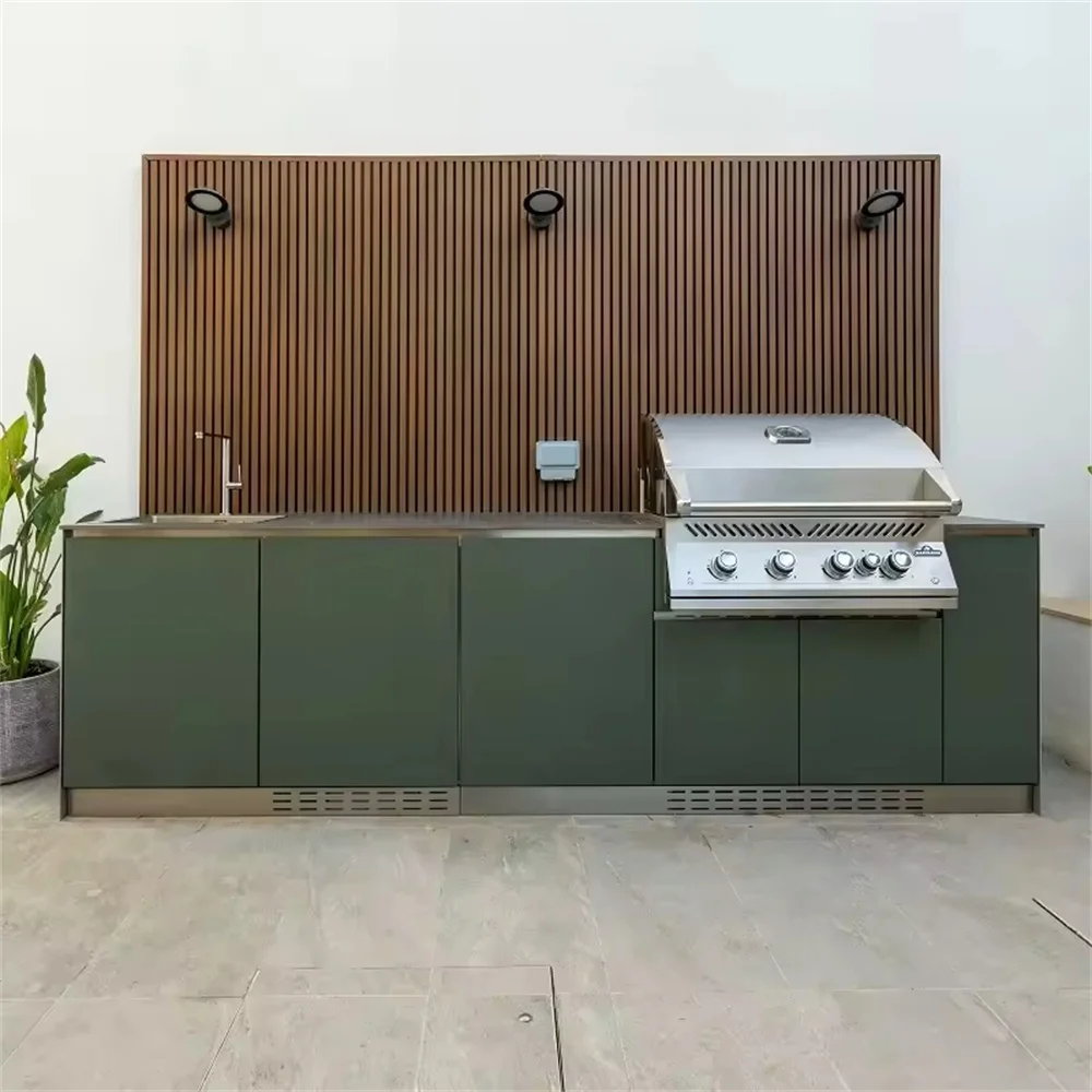 Custom Outdoor Kitchen BBQ Grill 4