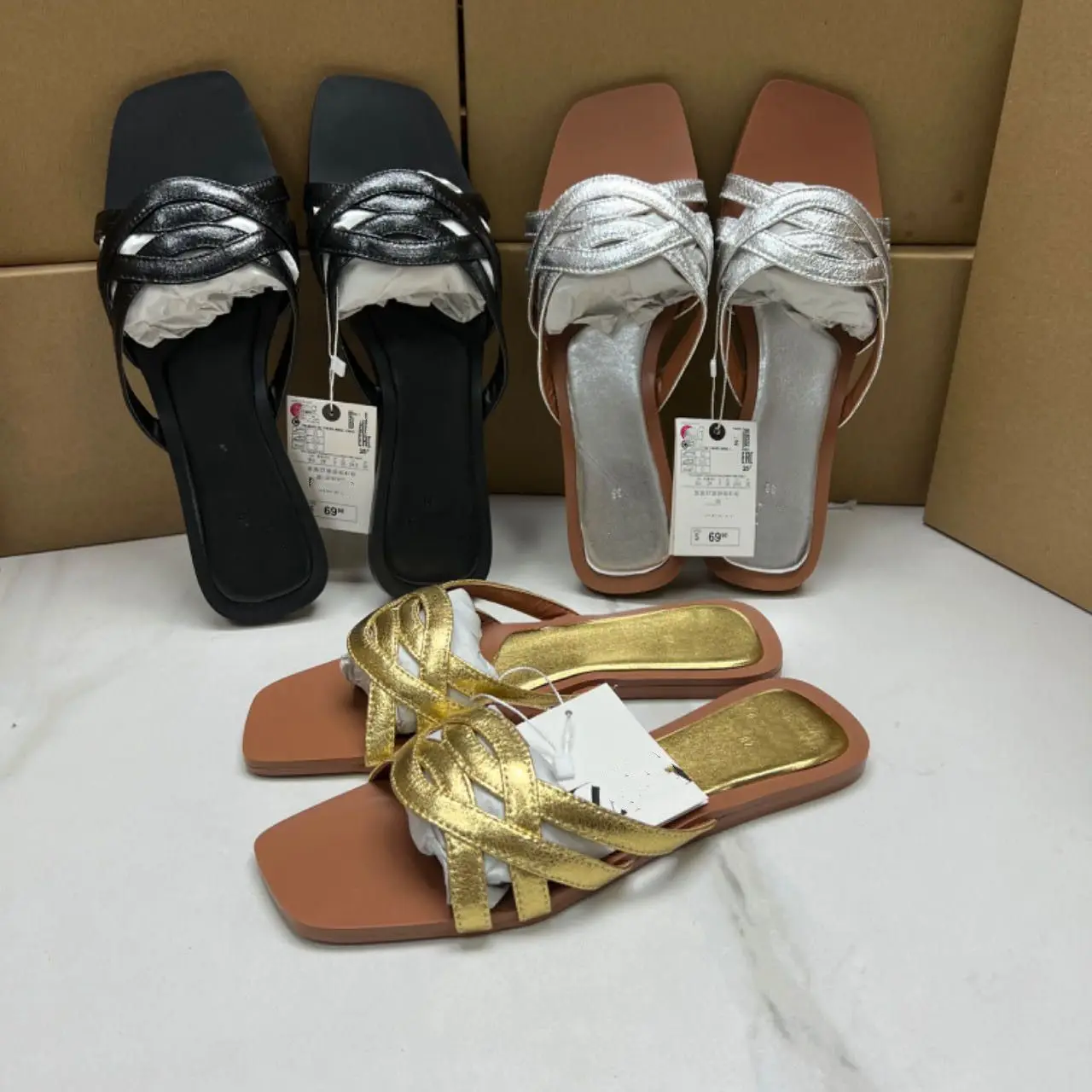 

ZR 2024 European and American New Top Quality Leather Spliced Women Shoes Comfortable Indoor and Outdoor Fashion Women Slippers