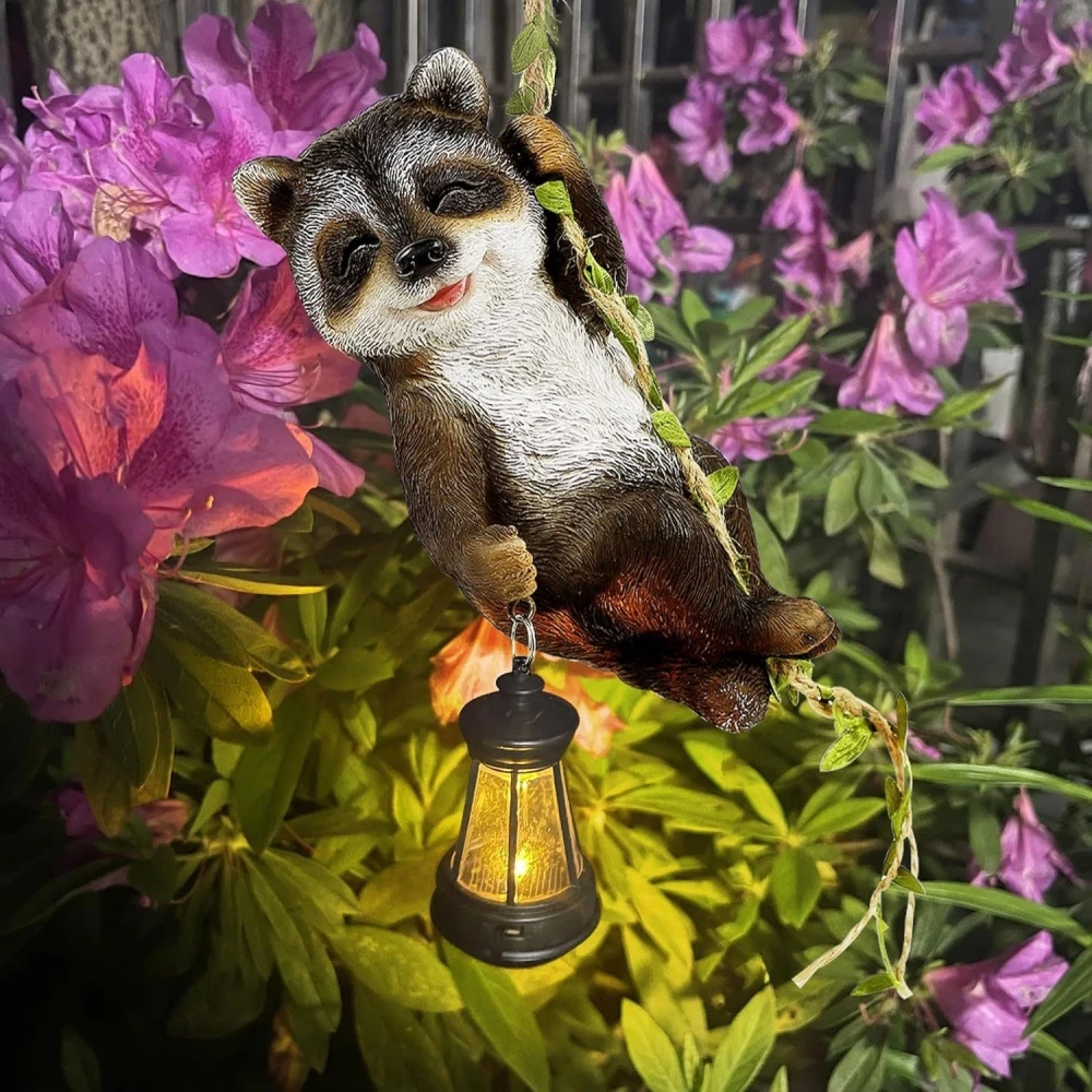 Hanging Solar Raccoon Statue Garden Climbing On Vine Outdoor Resin Raccoon Figurine with LED Lantern for Wall Trees Patio