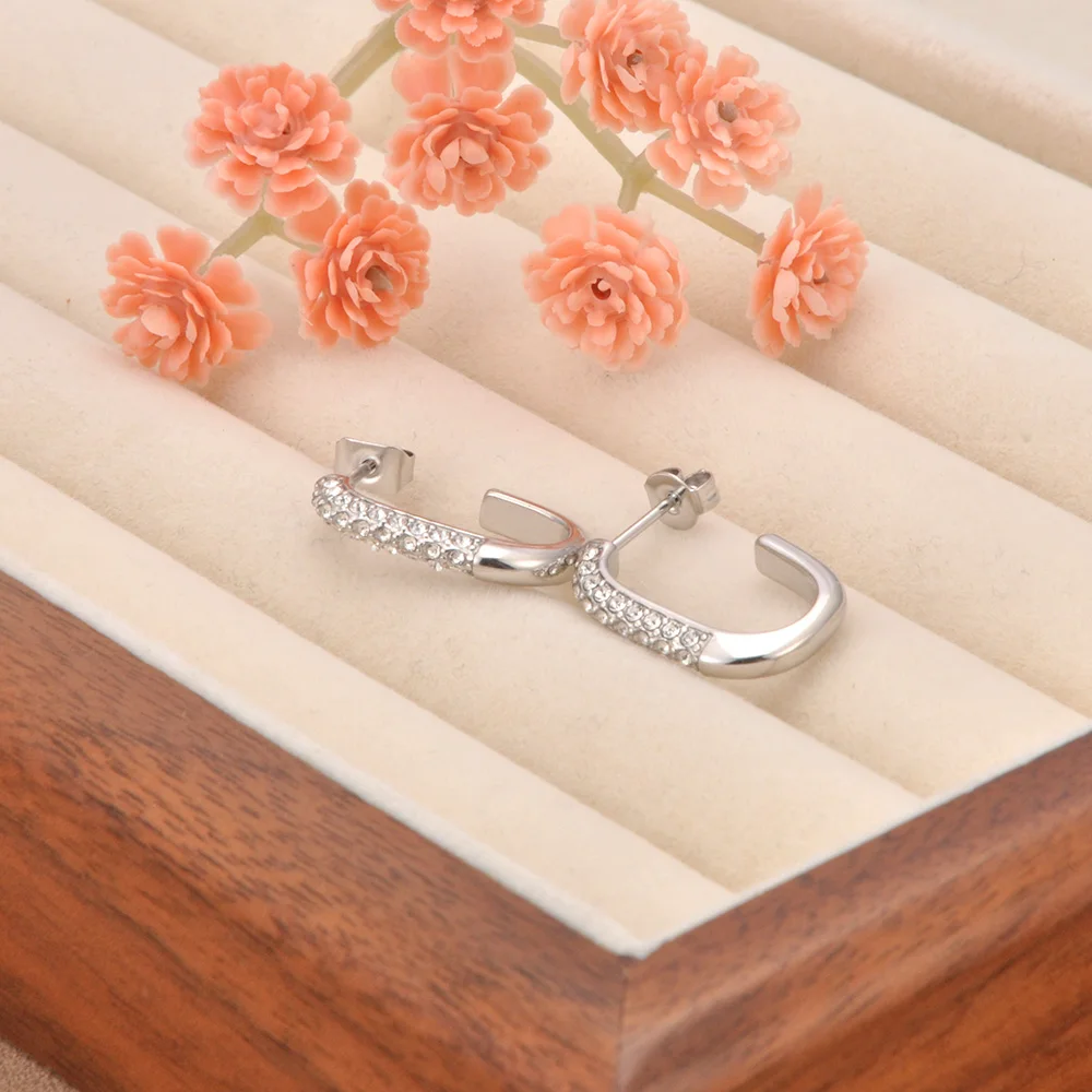 JeeMango Trendy geometrischer Creolen-Ohrring aus Edelstahl mit eingelegtem Zirkon, runder Ohrring, Schmuck, Party-Geschenk für Frauen, Großhandel E26065 – Detail 12