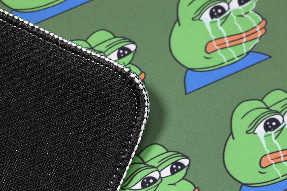 Kpremaged Sad Frog Teclado Mecânico Mousepad Bordas Costuradas Borracha Verde Toque Suave Alta Qualidade 900 400 mm - Imagem 2