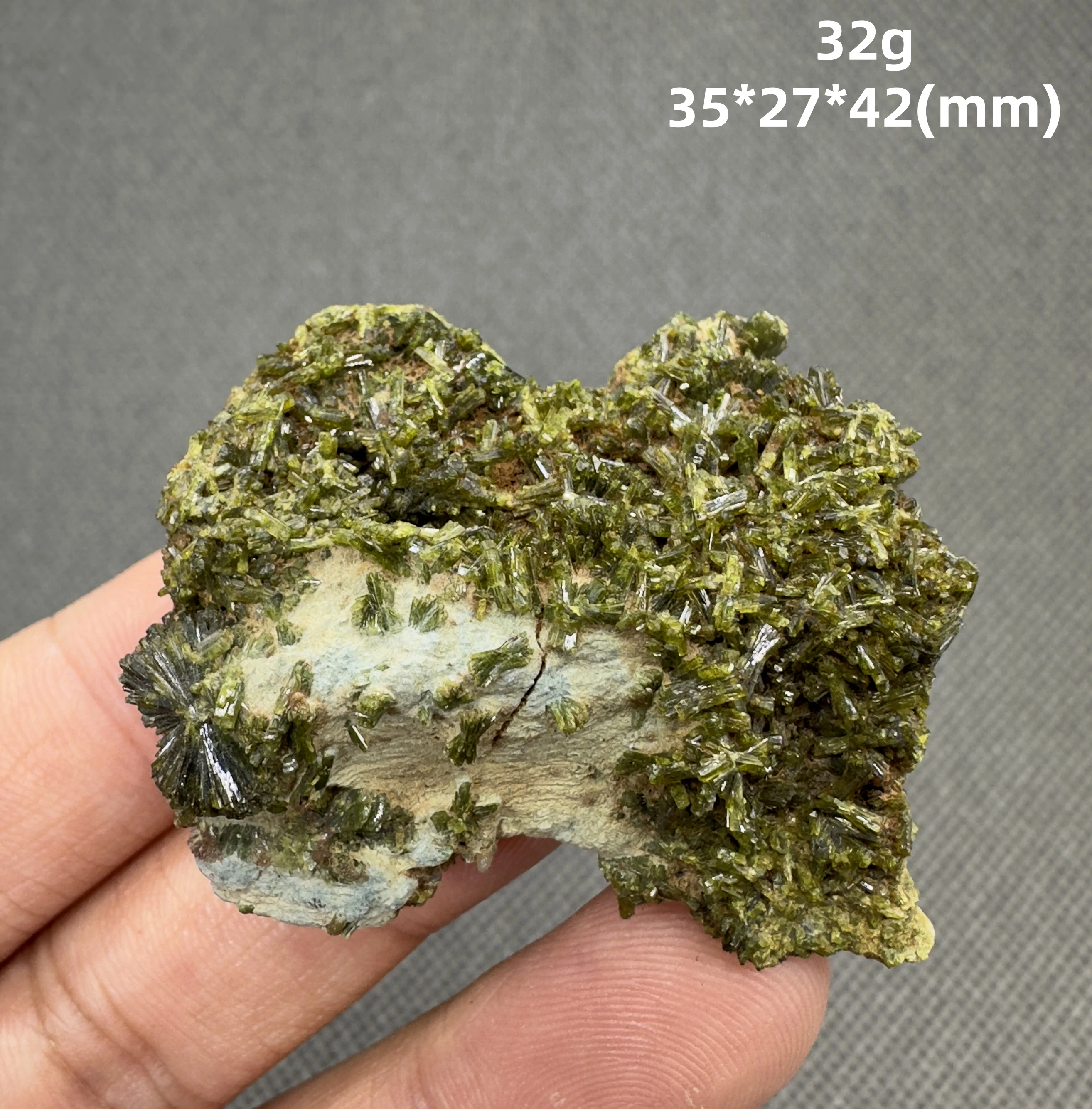 Natural Epidote  Mineral Specimens + healing quartz crystals and stones rock gemstone 4