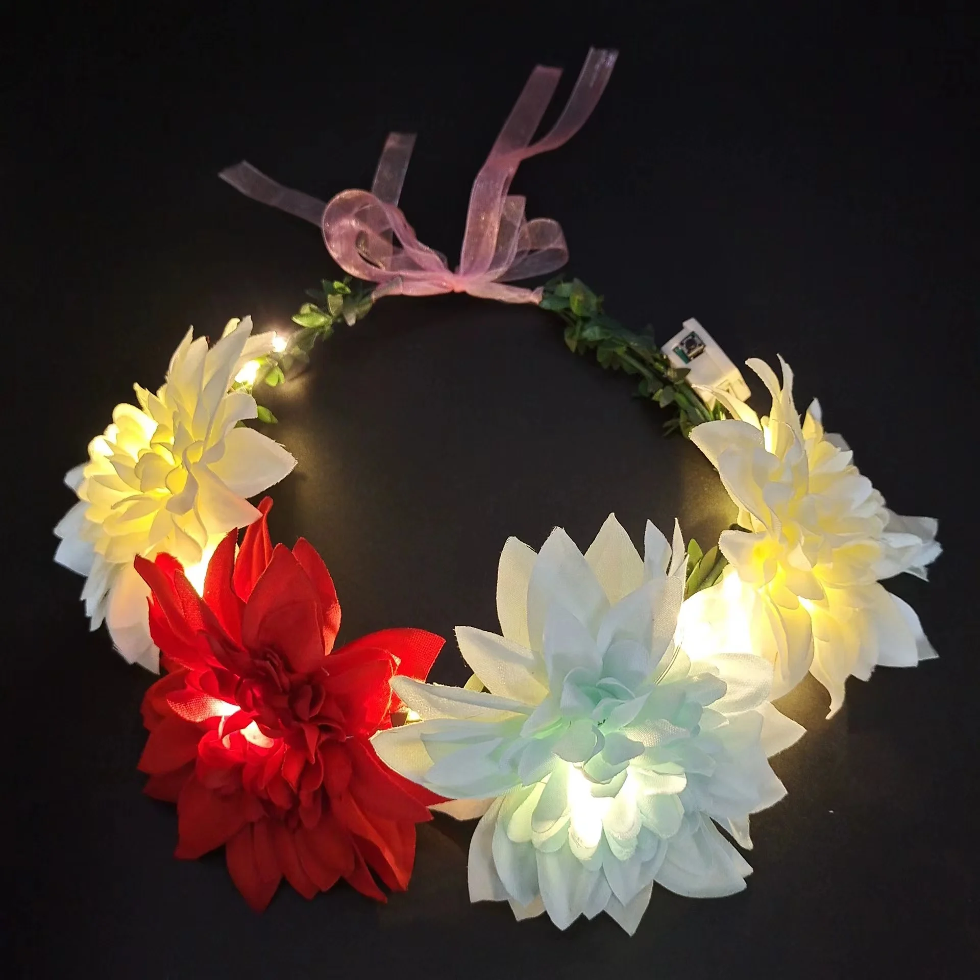 Super fairy head hoop flower garland hairband Sen female bridal luminous tiara crown sweet Korean wedding dress headdress decora