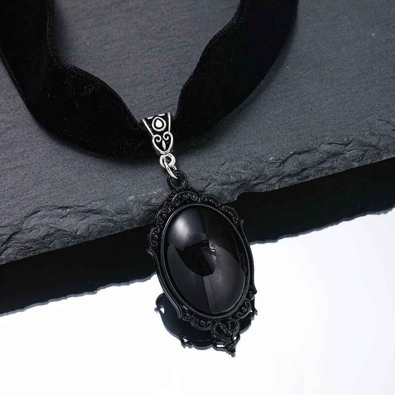 Gothic Witch Pagan Blood Red Pendant Choker Necklace - Image 10