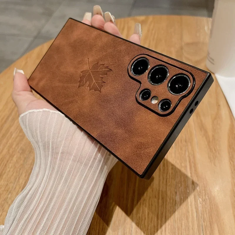 Vintage Maple Leaf Leather Slim Cover Case