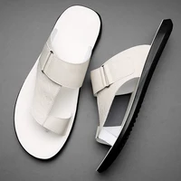 Sandales d'été pour hommes respirantes, mode simple, à bout ouvert, semelle plate souple, chaussures de plage confortables, pantoufles classiques - 2502 5
