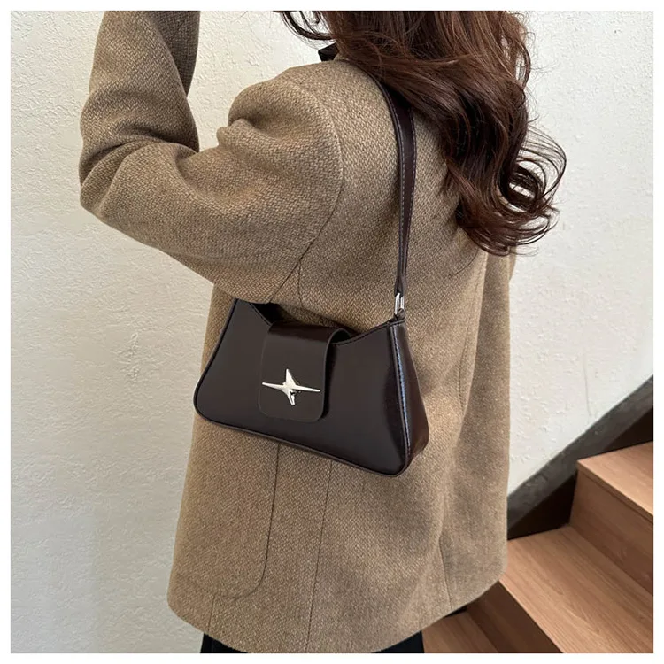 Bag styling