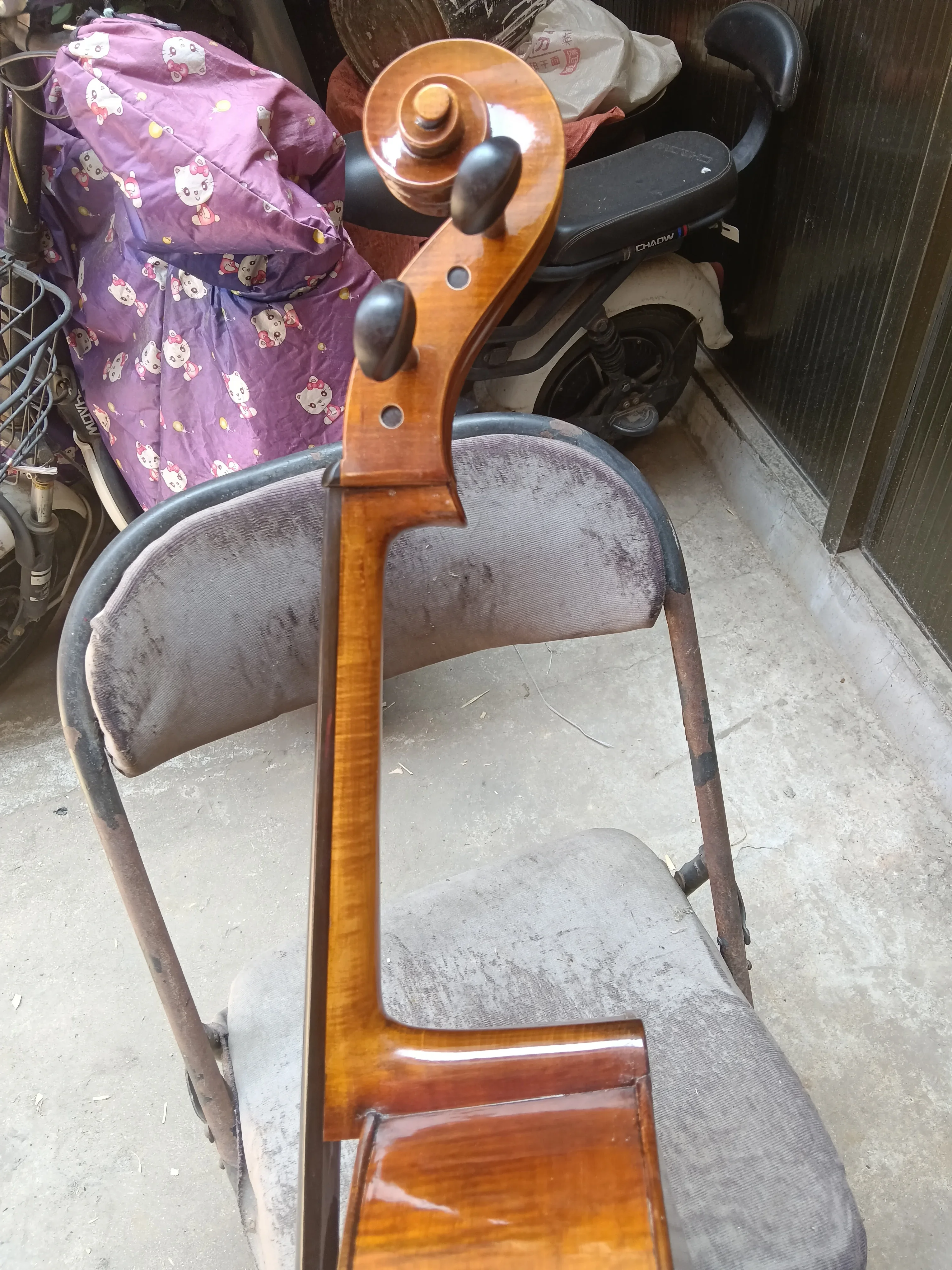 Hand made cello 7/8 solid wood flame maple back ribs and neck spruce top SONG Brand with bag bow and rosin