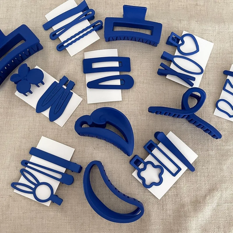 

2023 Hair Claw Clip for Women Girls Plastic Metal Large Hair Claws Crab Blue Color Hairpin Barrettes Girl Hair Accessories Decor