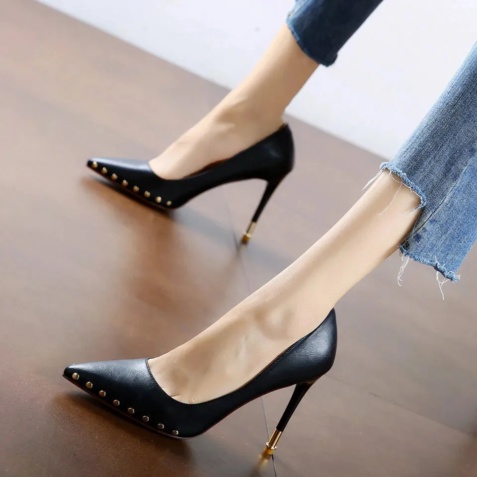 

Women Cute Sweet Black Rivet High Quality Spring Slip on Stiletto Heels Lady Fashion Casual Shoes Mujeres Tacones Altos F205