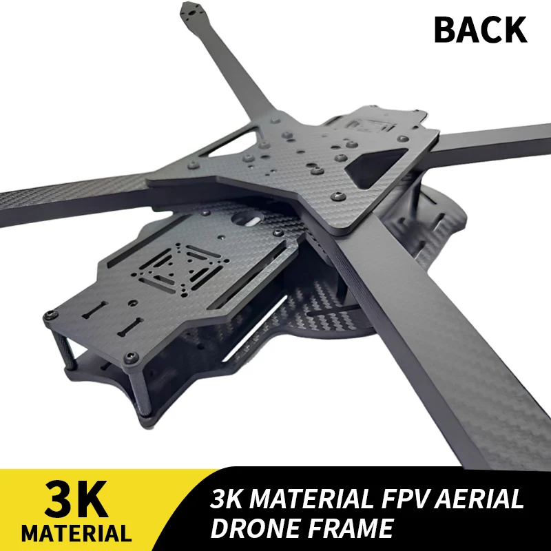 Détail des fixations et du châssis en fibre de carbone T300 du cadre drone FPV version large pour course