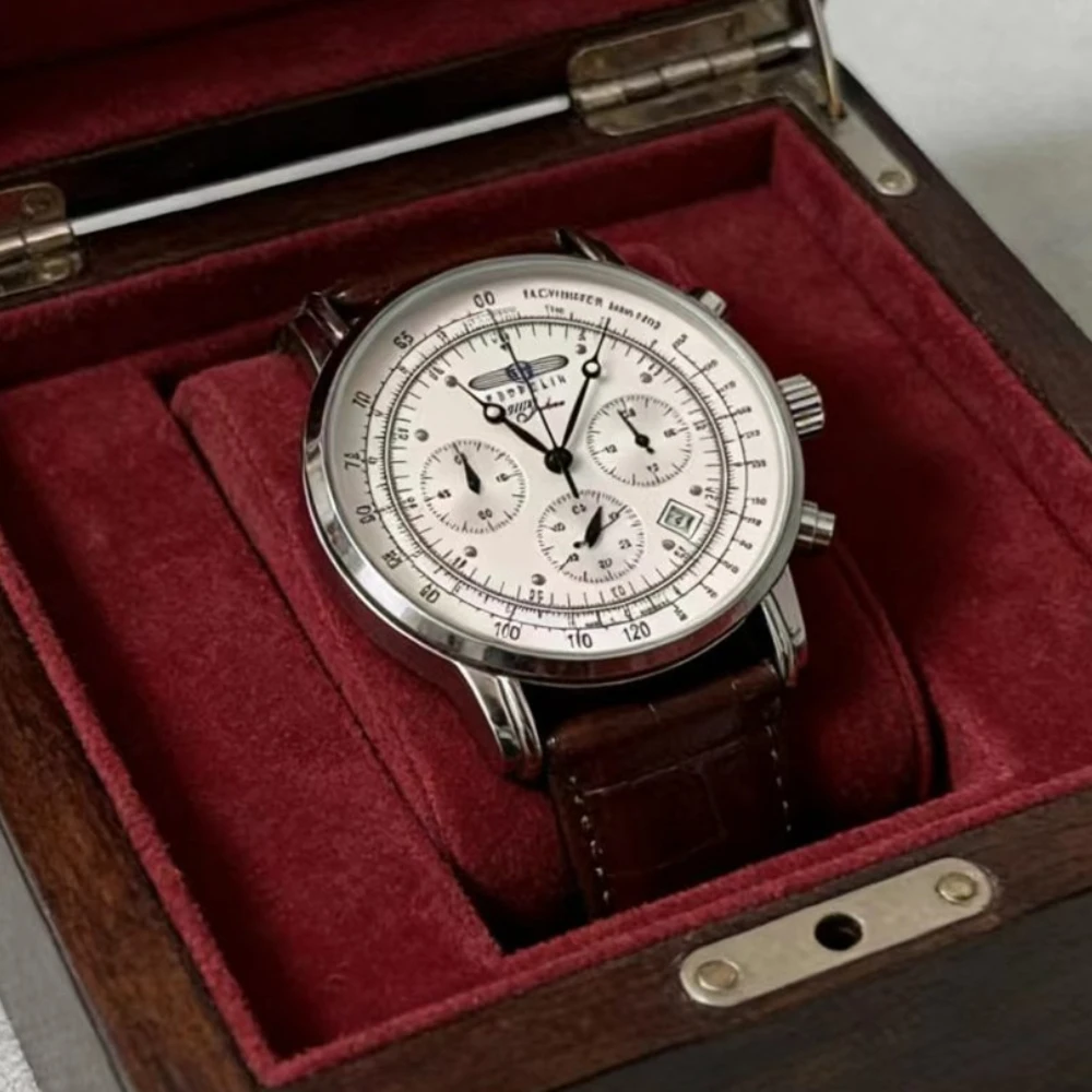 Elegant Men's Multifunction Quartz Watch: Fashionable Business and Casual Sports Design