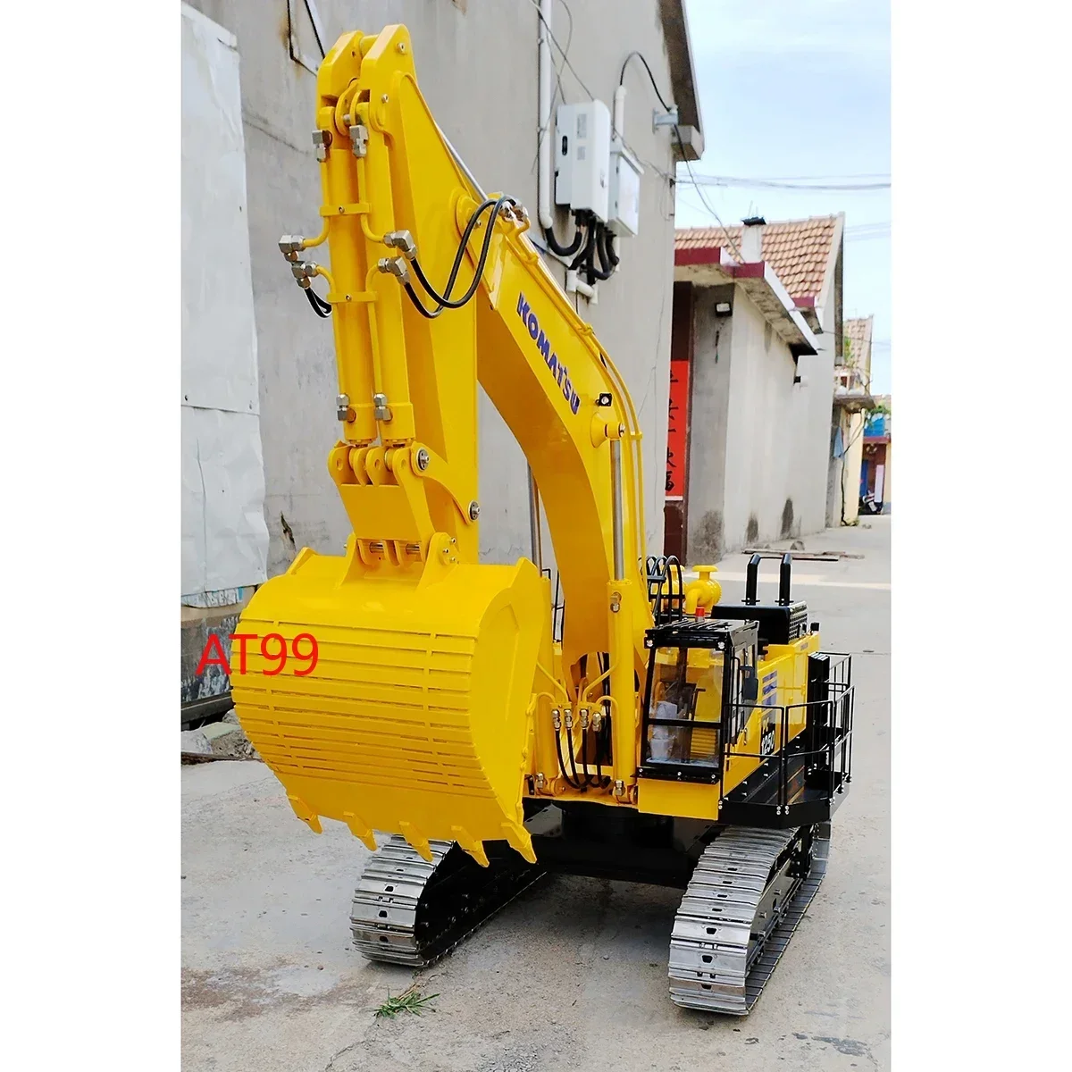 1/8 PC1250 RC Excavator Metal Heavy Engineering Excavator with Light and Sound System Adult Remote Control Truck Toy 3