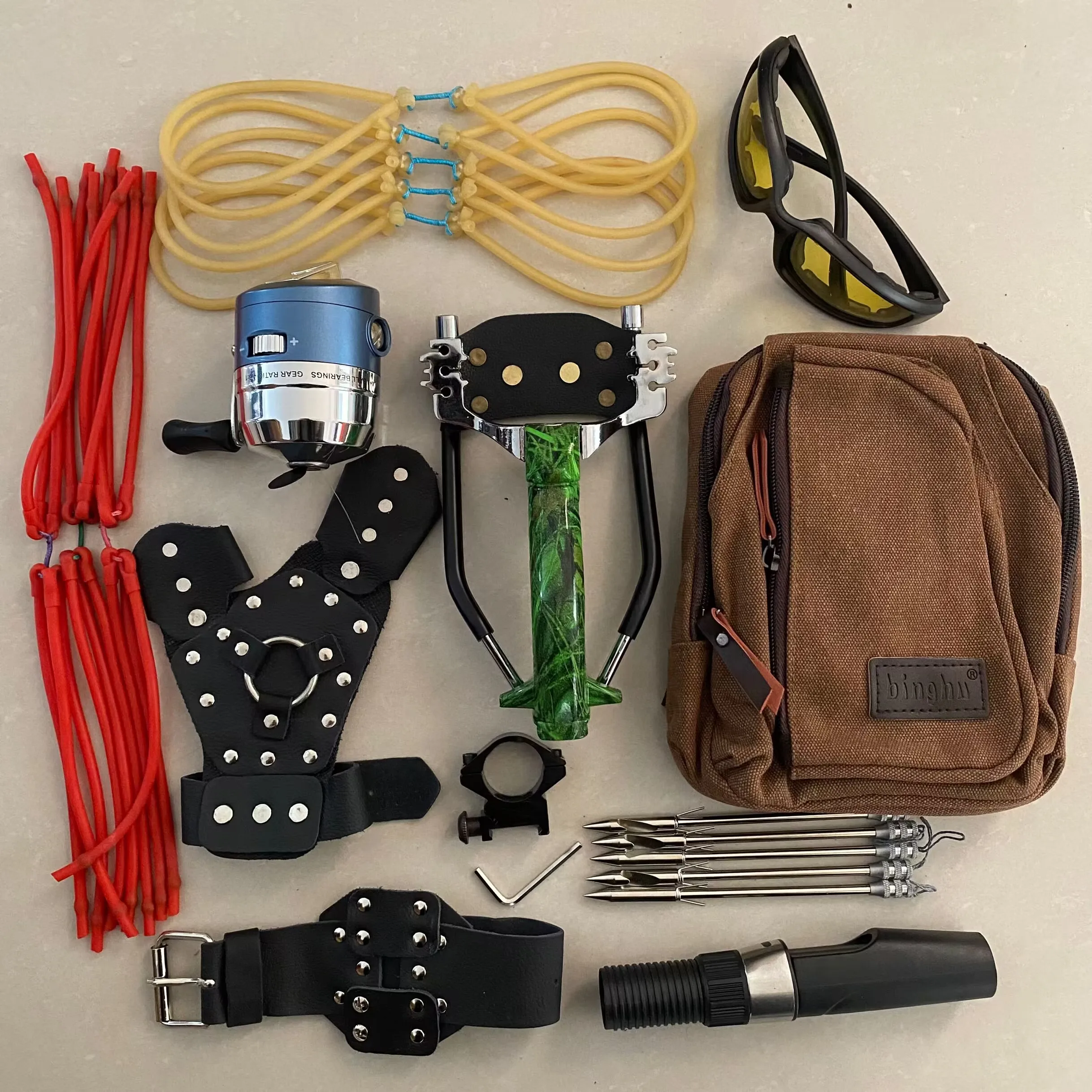 

Shooting Fish Fishing Slingshot Outdoor Hunting Fishing Belt Reel Fish Dart Leather Band Set High-precision Fishing Tools