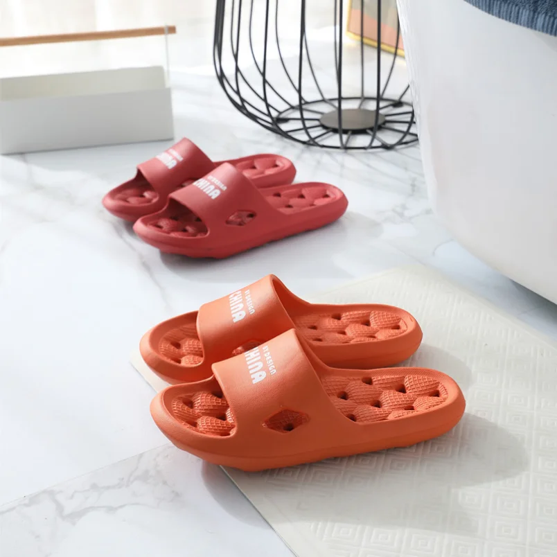 Cloud Slipper House Woman Leaking Sandals Men Flip Flops Beach Non Slip Soft Sole Home Shoes Bathroom Hollow Out Female Male