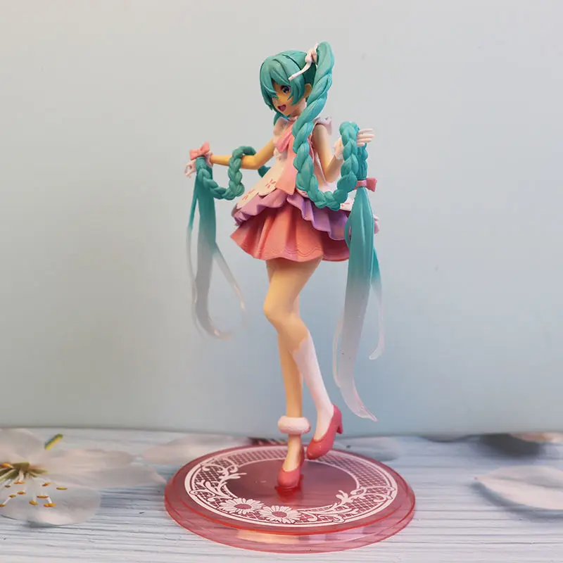 

Hatsune Miku Figure Her Royal Highness Rapunzel Fairyland Wonderland Desktop Ornament Doll Doll Two-dimensional Animation