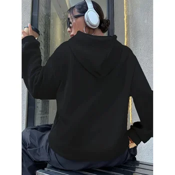 سترة بغطاء للرأس للسيدات من ميلانو الإيطالي غير الرسمي لعام 2025؛ هوديي كاجوال بأكمام طويلة مطبوع عليه حروف؛ هوديي عصري بجيوب 5