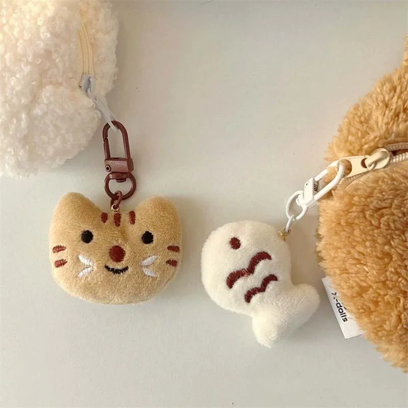 Милые Брелоки для ключей с мультяшными кошками и рыбами, 2 шт., парные плюшевые брелоки, подвески для сумки, очаровательные брелоки для женщин и девушек