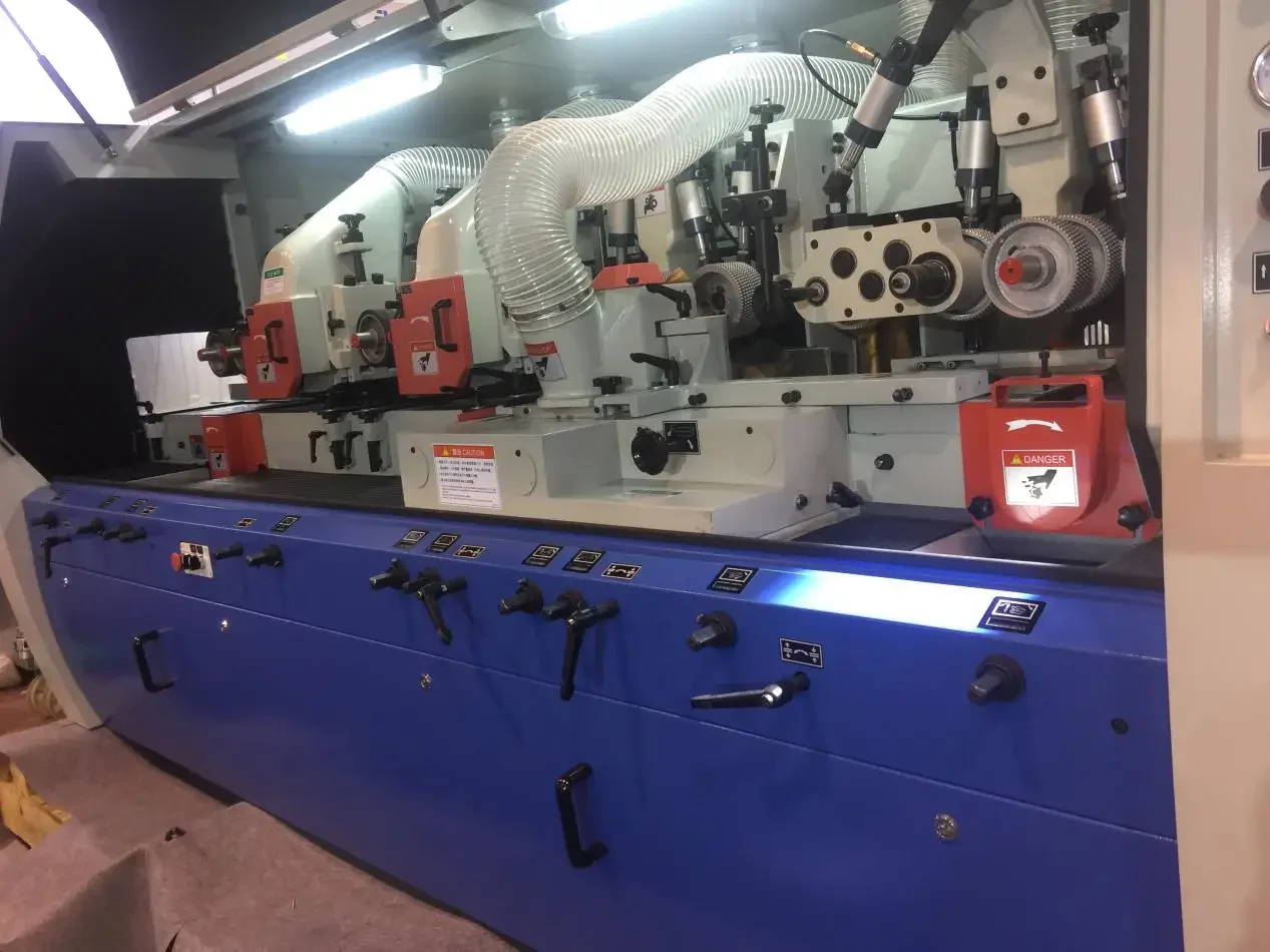 3 MB723W 4 Sided Moulder With Universal Spindle 2