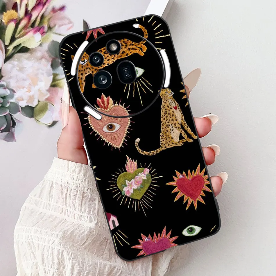 Elegant Butterfly Cat Printed Black Silicone Soft Phone Case