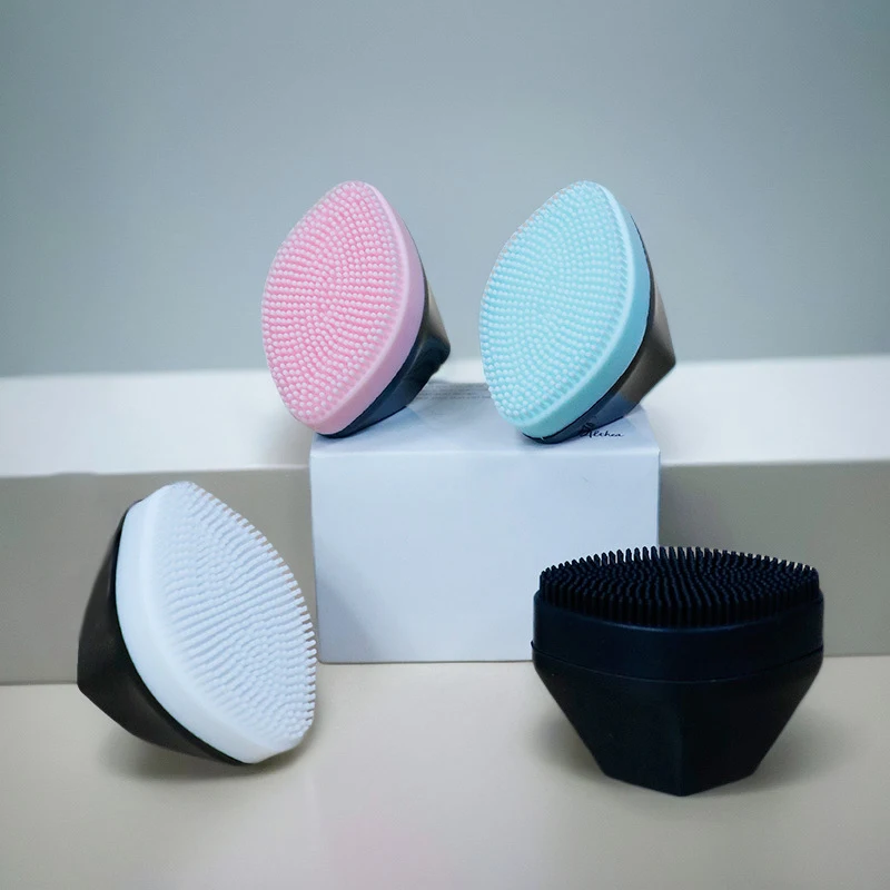 Silicone Face Cleansing Facial Brush 1