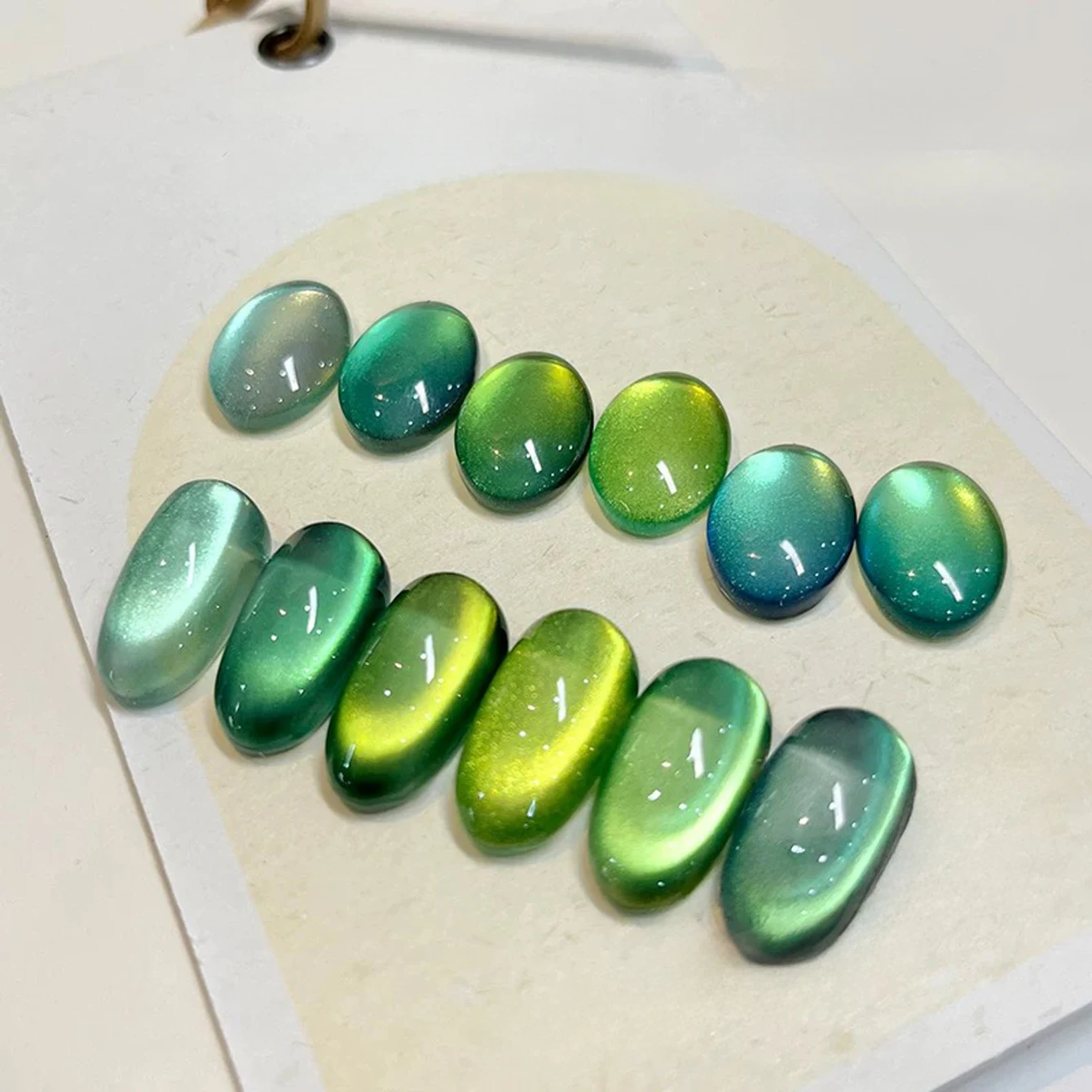 12ML Strobe Green Cat Eye Magnetic Gel Polish - Summer Nail Collection