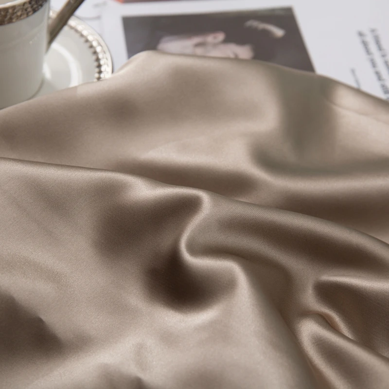 Luxurious Satin Silk Pillowcase - Hair & Skin Protection Decorative Cover