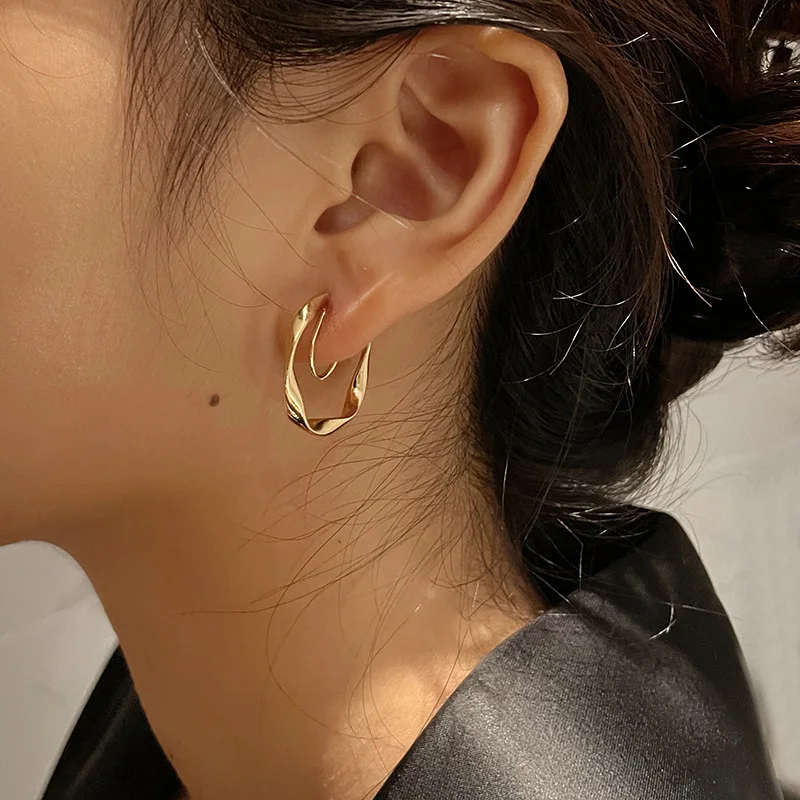 GRACE JUN Korean Style Fashion Hoop Clip on Earrings Women\'s Student Party Birthday Hypoallergenic Earrings Cuff Ear Clip Gift