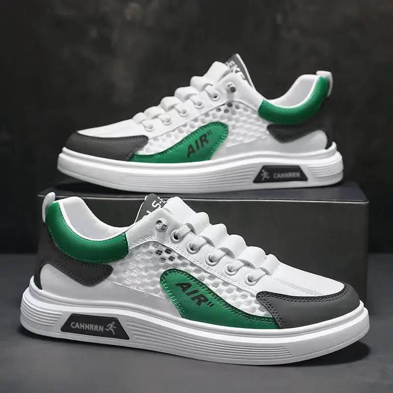 New summer casual shoes breathable ultra-light soft sole board shoes net surface outdoor sports shoes trend Korean men's shoes .