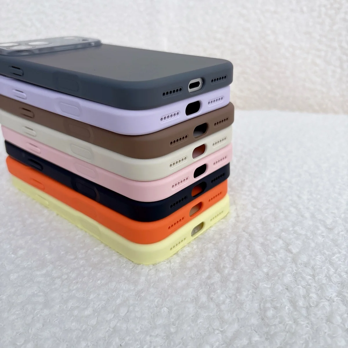 Large Window Liquid Silicone Orange Shockproof Phone Case with Fashion Lens Protection