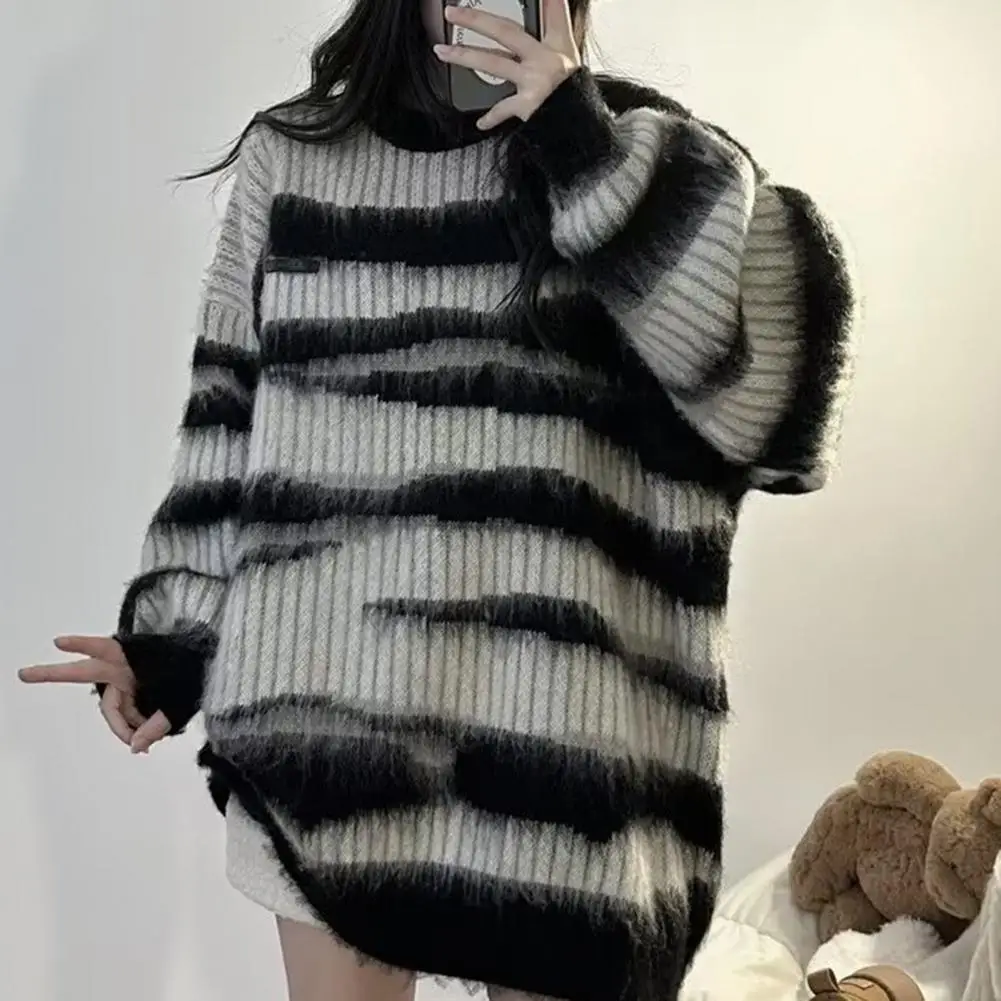 

Women Long Sleeve Sweater Cozy Unisex Striped Sweater Top for Winter Long Sleeve Round Neck Couple Oversize Pullover for Him