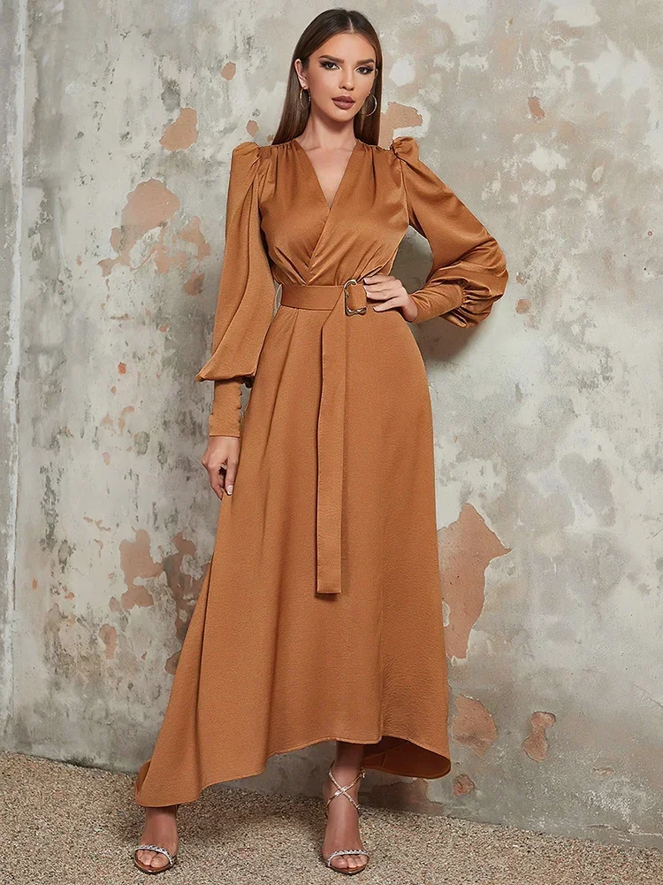 

Женское платье макси с длинным рукавом-фонариком и V-образным вырезом