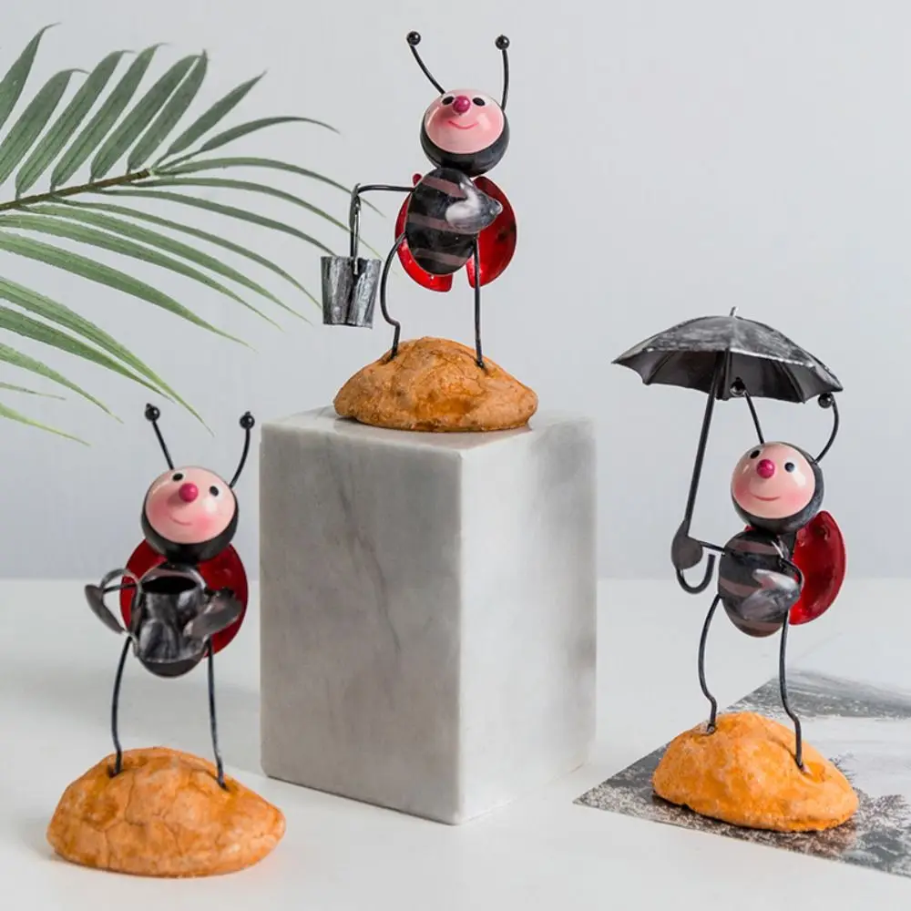 

Маленькая креативная металлическая настольная декорация, украшения для садоводства, божья коровка, имитация божьей коровки, жук, куклы, модель животного