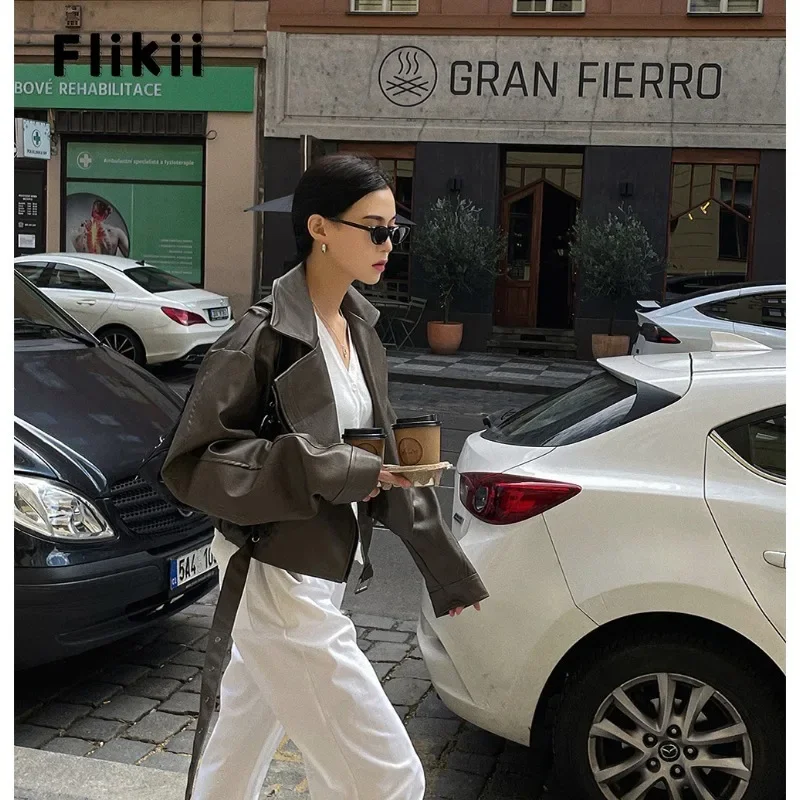 

Women Retro High Street Style Long Sleeve Korean Fashion Fur Top 2023 Winter Fermale Outerwear Jacket Solid Color Chic Faux Coat