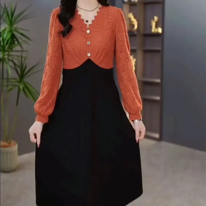 Falso due pezzi eleganti abiti con scollo a v 2024 autunno inverno elegante pizzo Patchwork bottone abbigliamento donna a-line vita Midi Dress 2