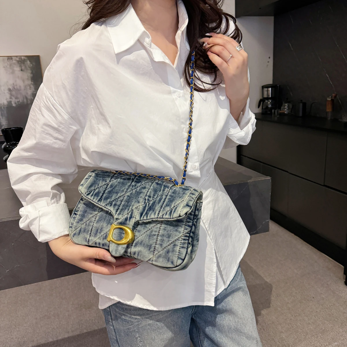 Hong Kong Style Retro Distressed Denim Armpit Bag for Women 2025 Summer New Fashion Versatile Commuter Shoulder Bag Chain Mobile Phone Bag Daily Work to School Class Lipstick Tissue